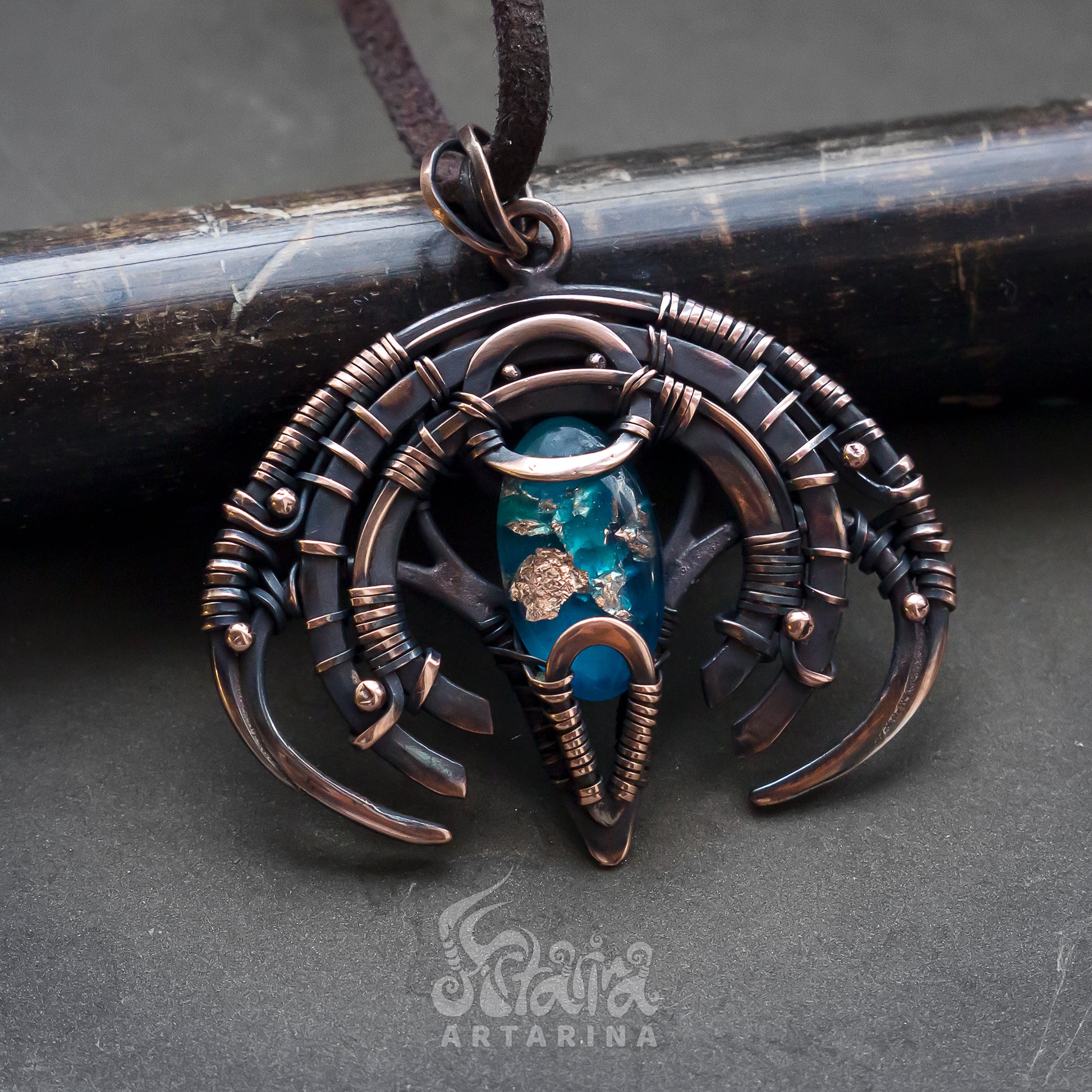Ancient aliens forgotten ruins mysterious pendant 5th element necklace mondoshawan leviathan cross leviathan axe alternate history mysterious necklace elementals ufo necklace annunaki sumerian