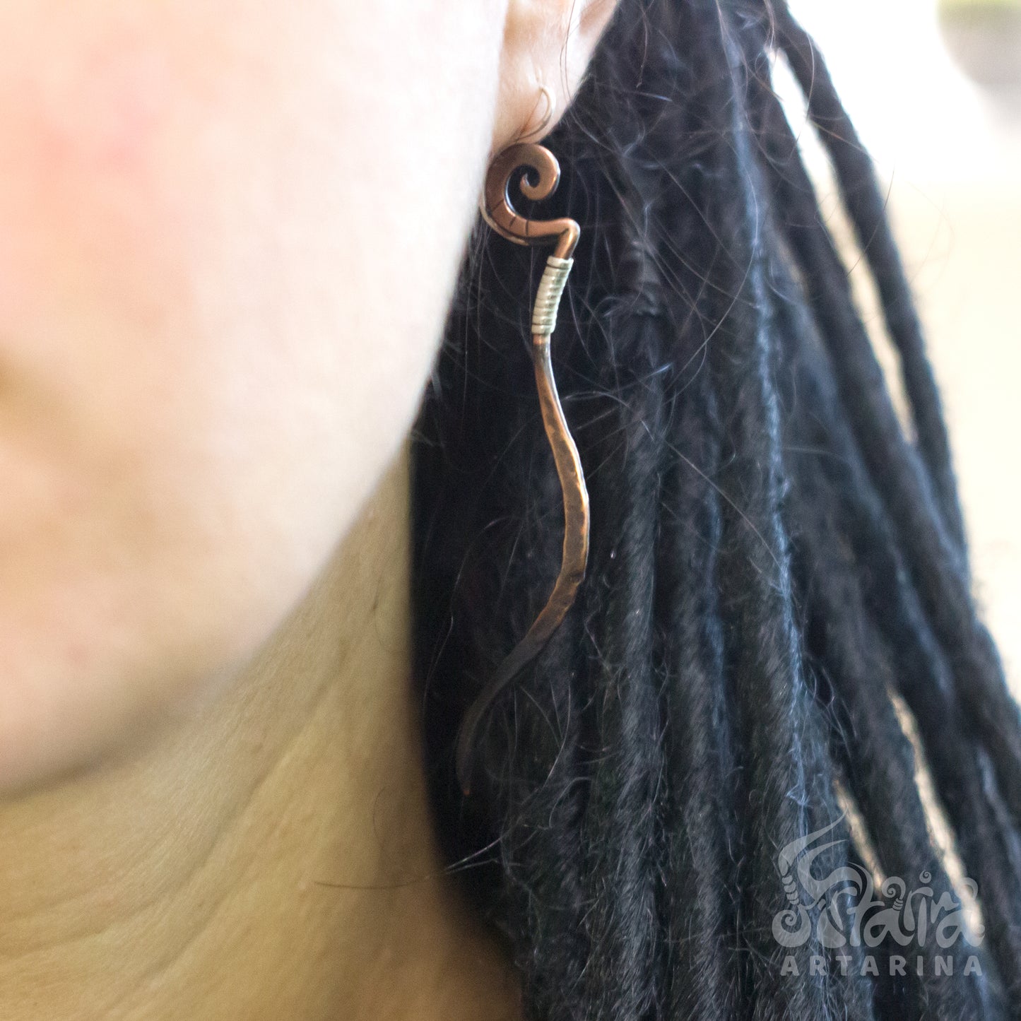Handmade hand forged ombre earrings with balck mbre effect pic 1