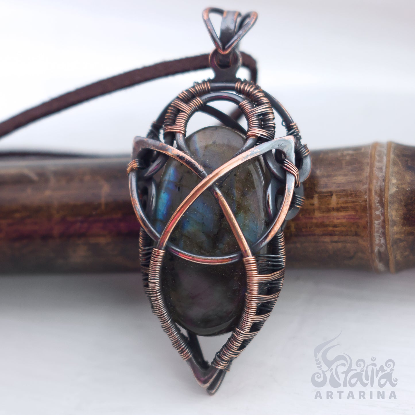 Triskele book of shadows Witchcraft supplies, Witchy necklace, Hekate, Witch costume, tarot astrolody jewelry pic 3