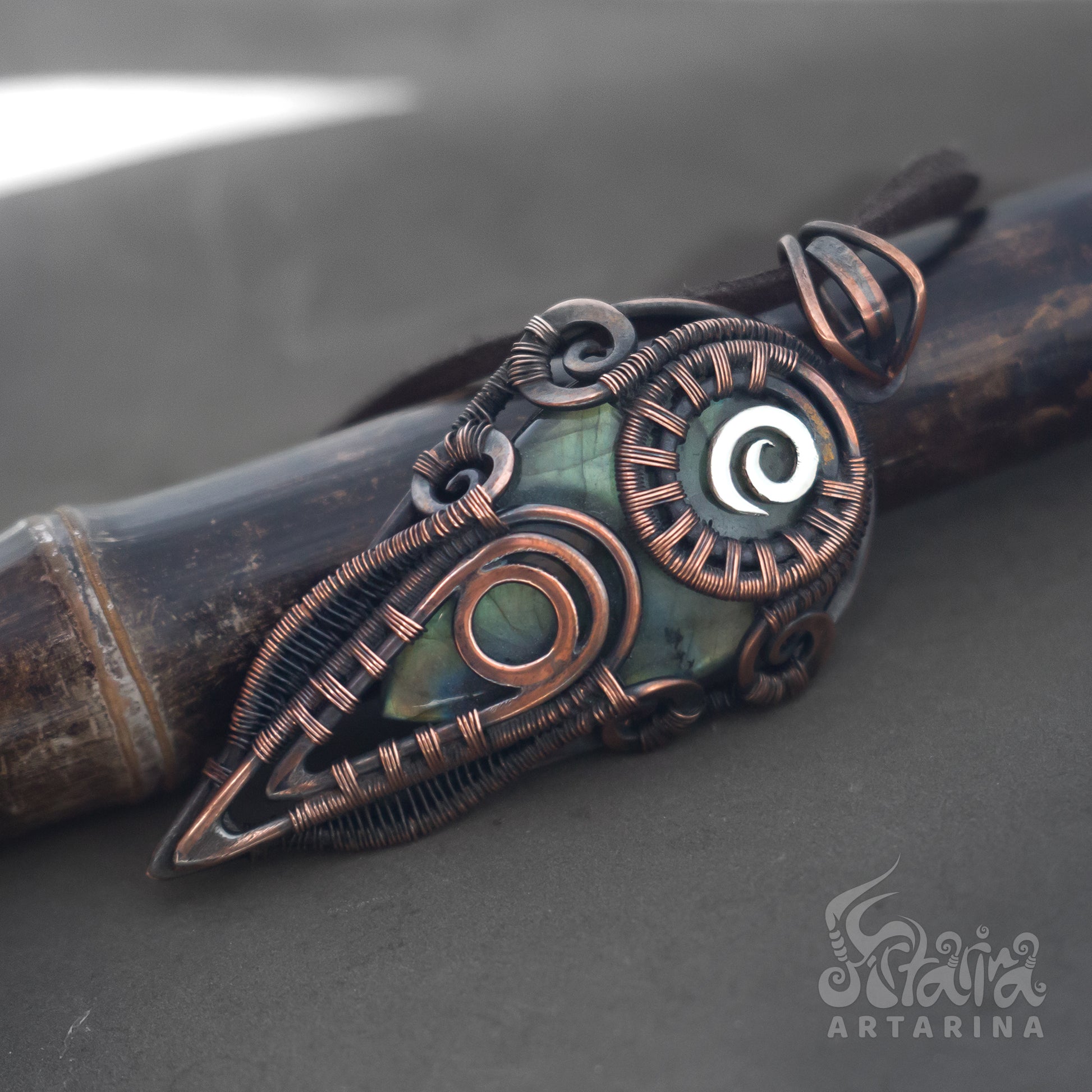Mythical esoteric copper necklace with green labradorite gemstonepic 4Steam punk clothing outfit, industrial jewelry, darkwear cyberpunk fashion, boyfriend aesthetic necklace