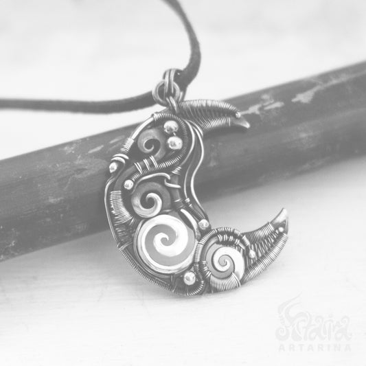 Steampunk clothing acessoire, moon phase magic amulet  necklace, tentacle wicked swirl weirdcore mix metal necklace