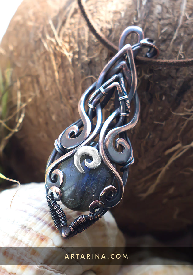 Blue labradorite magic jewelry necklace