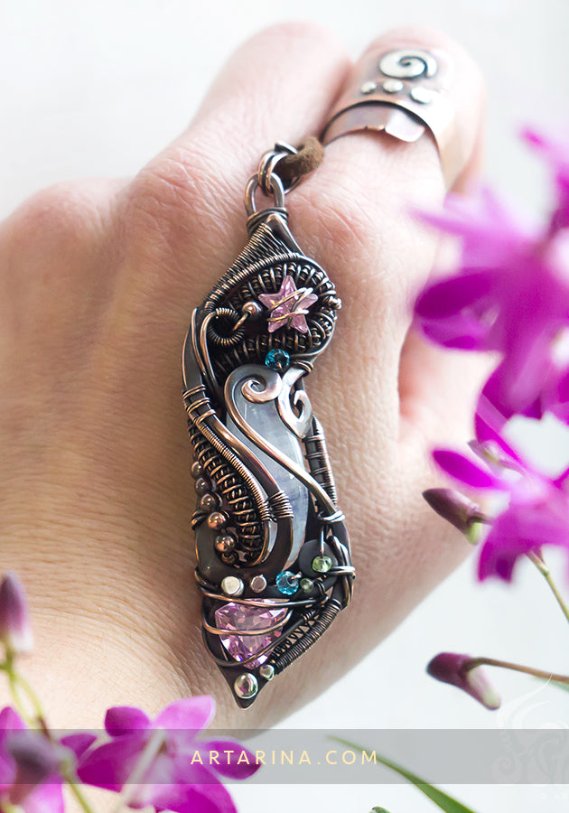 Heady wirewrapped pendant