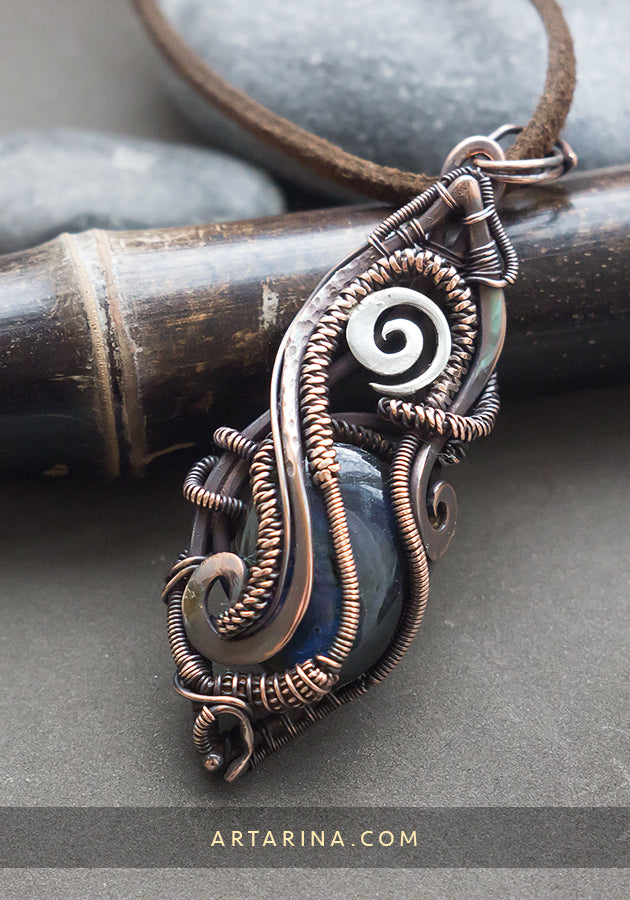 Labradortie wire wrap necklace