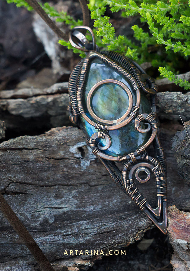 Copper wire wrapped multifire stone pendant