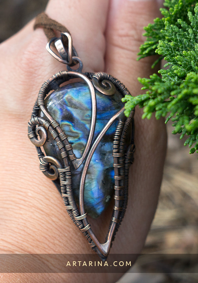 wire wrapped jewelry pendant