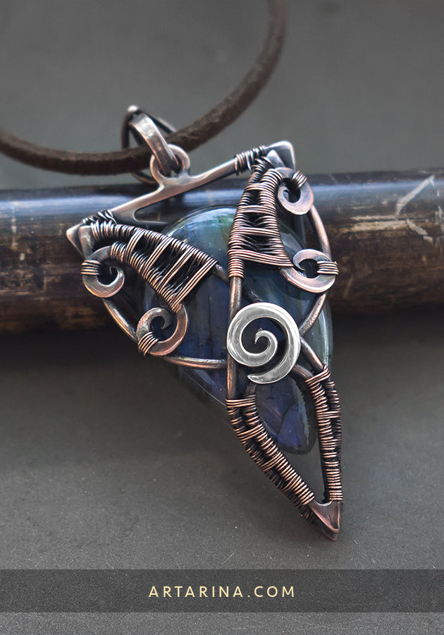 wire wrapped stone