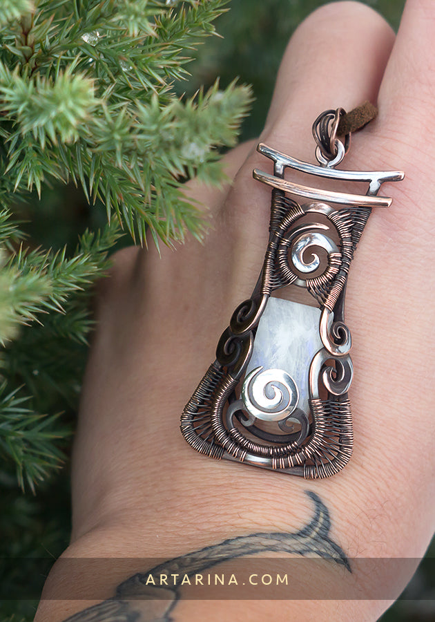 Moonstone wirewrapped necklace