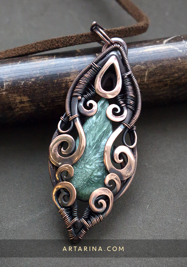 Wire wrapped seraphinite necklace