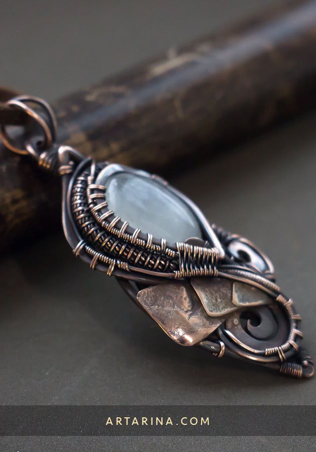 Moonstone wirewrap necklace