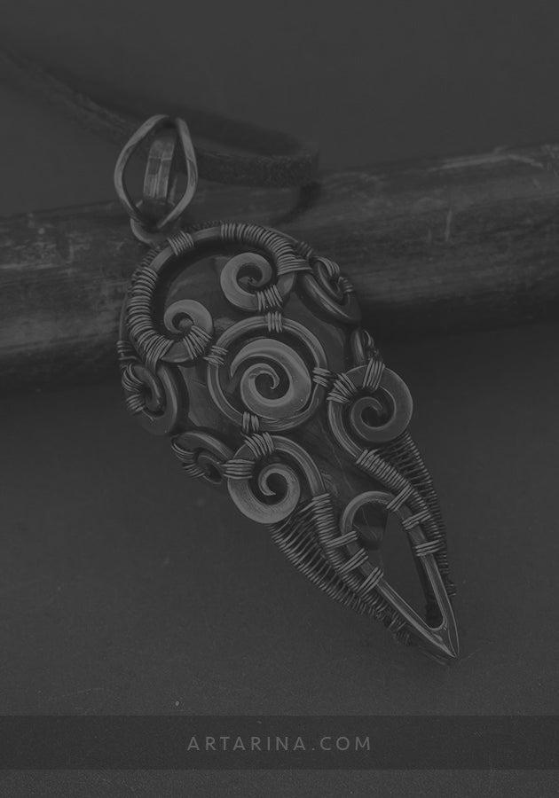 Wirewrapped labradorite stone pendant