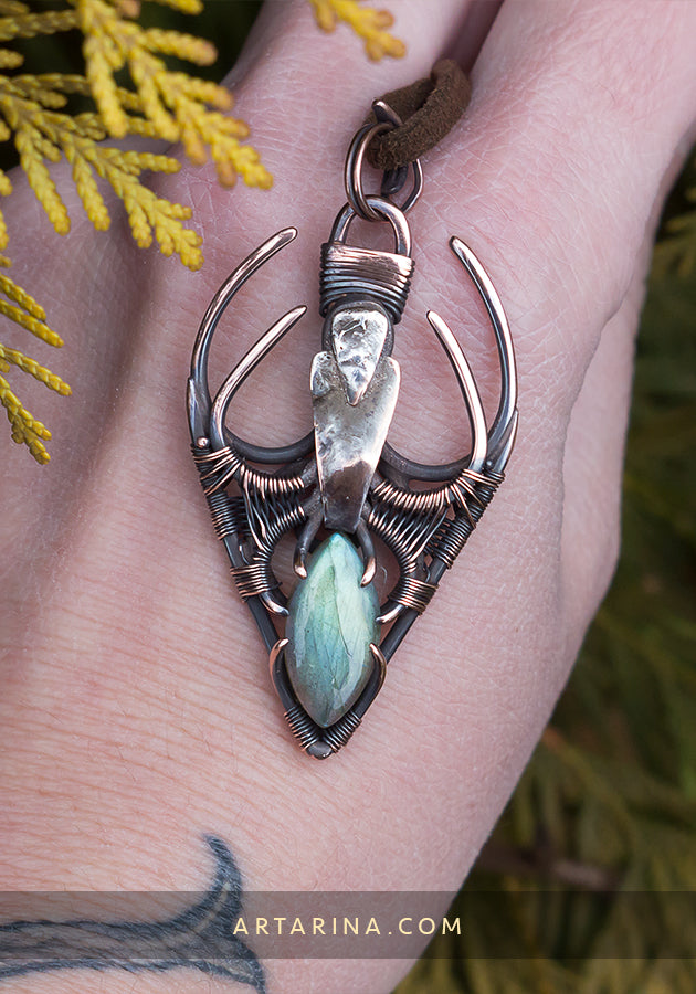 Fantasy wire wrap pendant