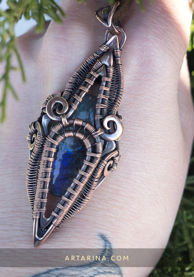 Labradorite protection amulet necklace