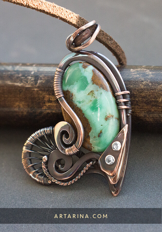 Mint green chrysoprase pendant