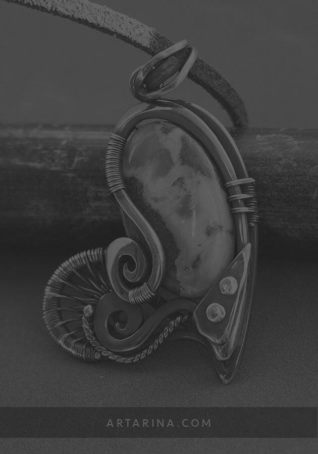 Wire wrapped elvish heart necklace