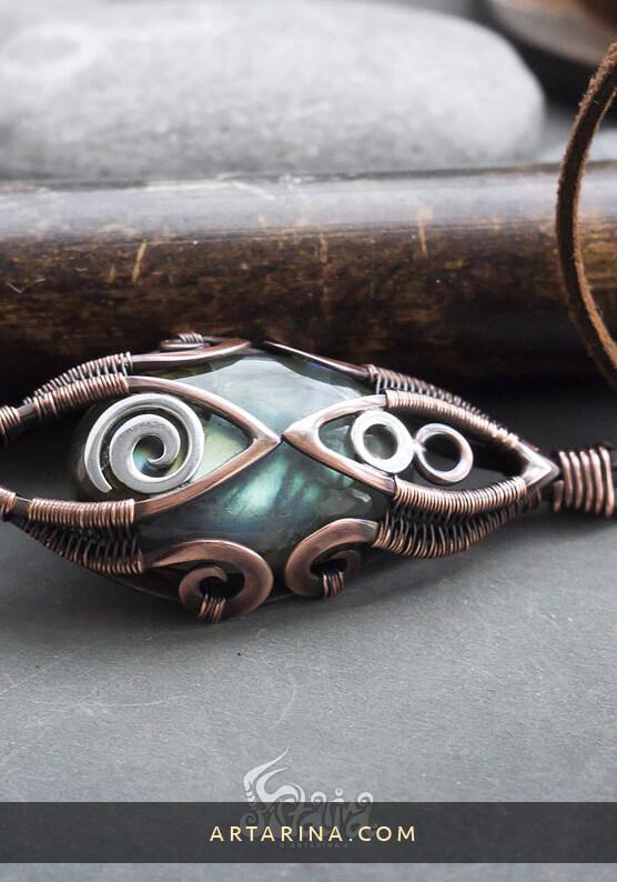 charmed unique wire necklace with labradorite