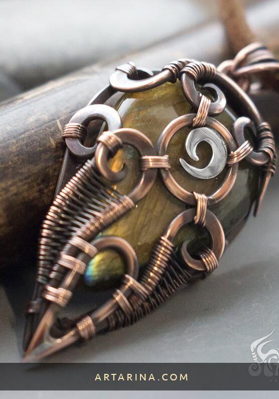 Yellow labradorite pendant necklace