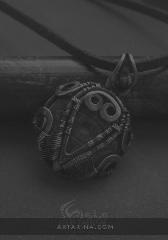 Round carved labradorite pendant