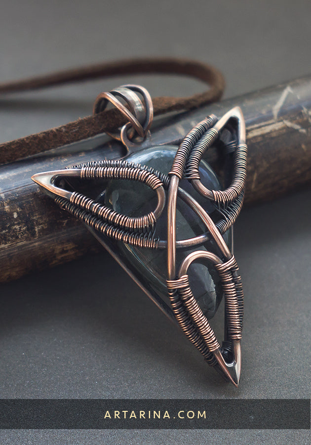 triangle shape labradorite pendant necklace