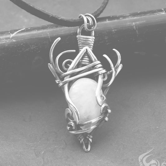 Elven jewelry fairy necklace, fairy grunge jewelry, fae moonstone pendant, mermaidcore necklace