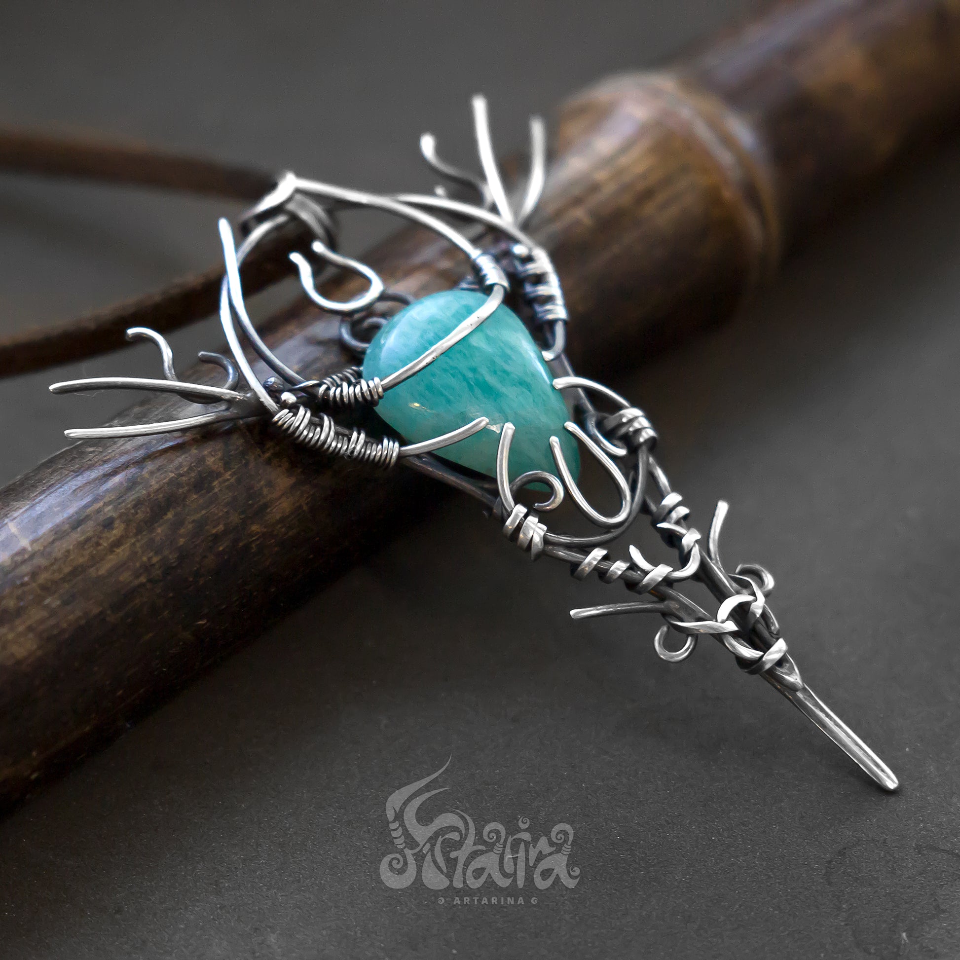 Elwen jewelry | Thin Silver necklace with mint color amazonite stone –  Artarina