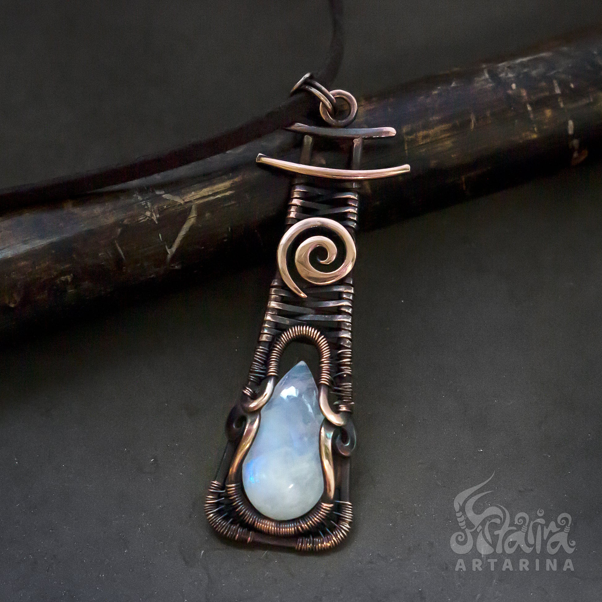 Copper wirework necklace with moonstone pic 2