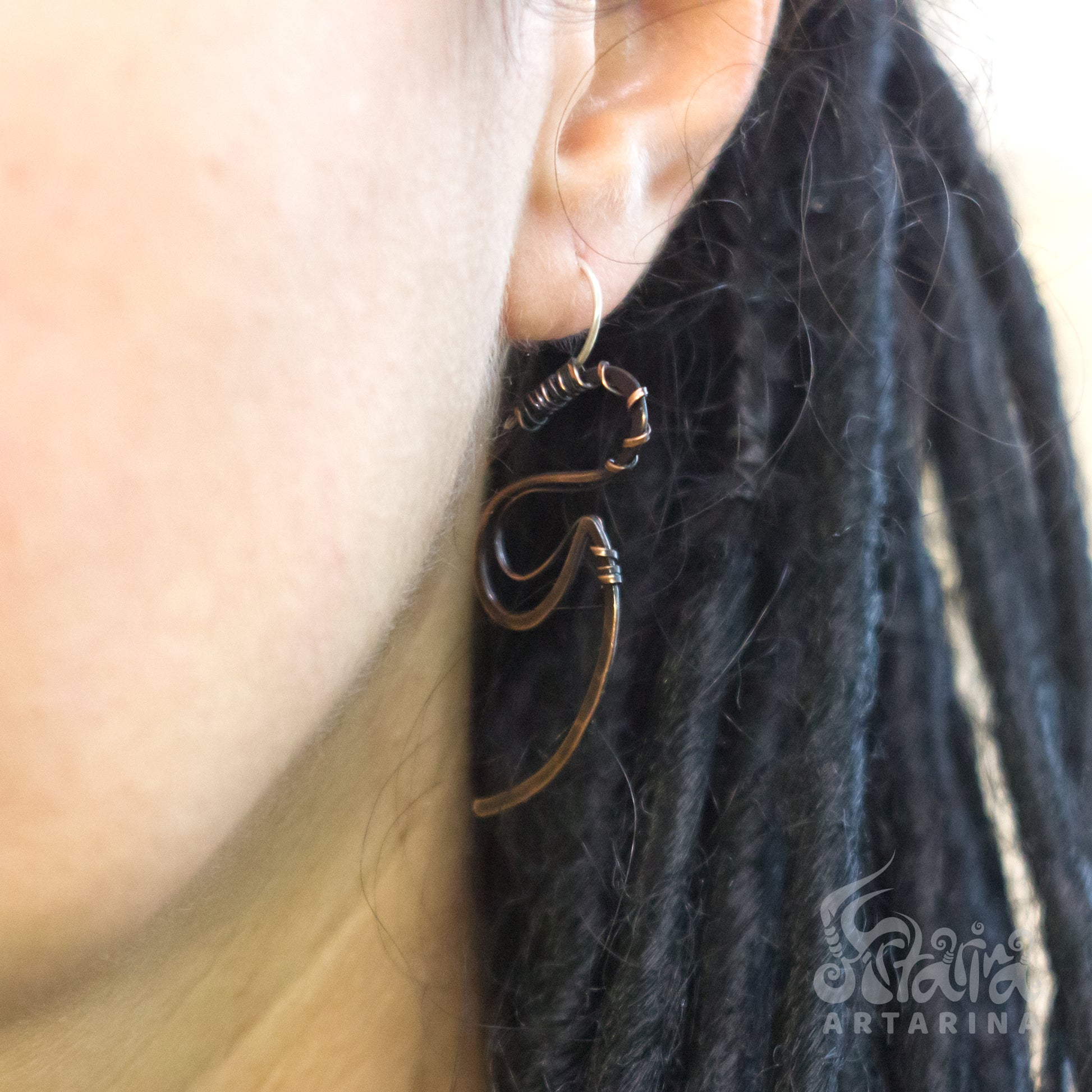 Dangle unique copper wire earrings / Rustic handmade abstract earrings
