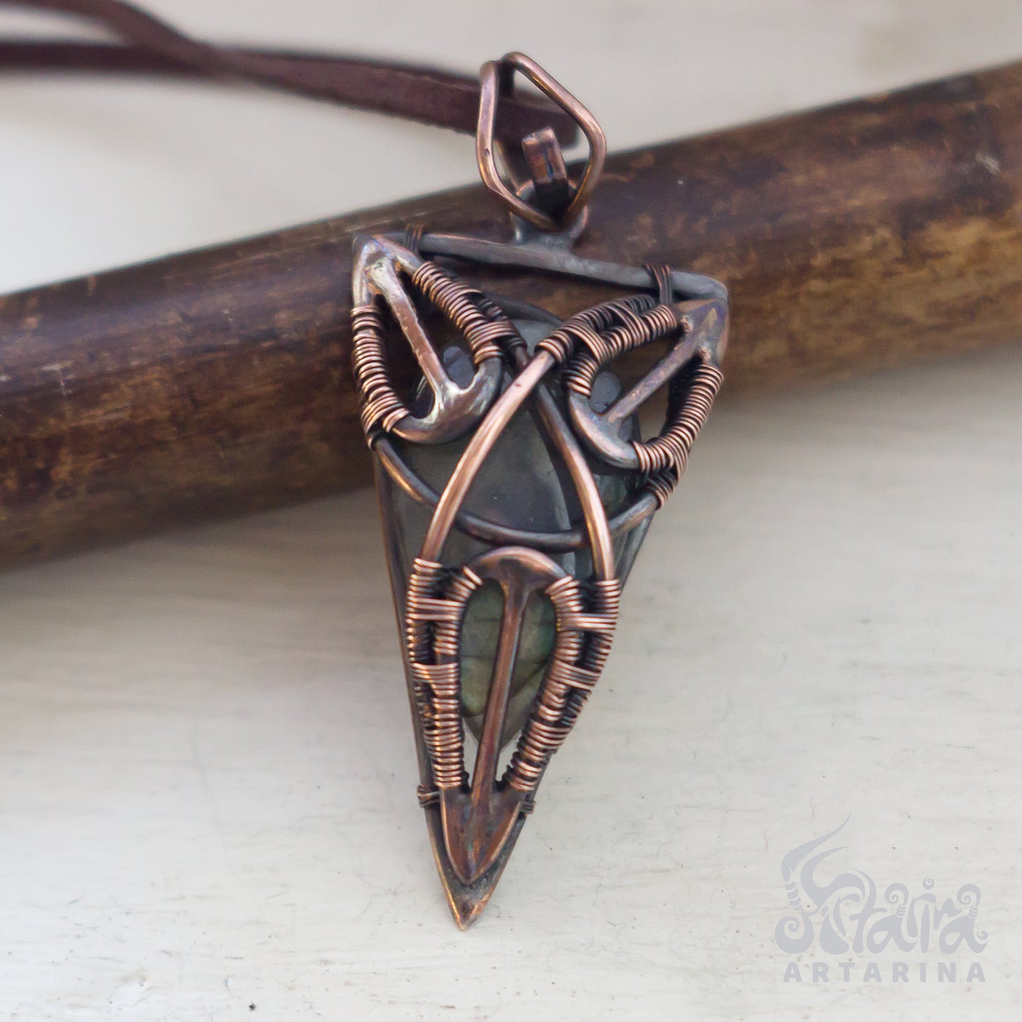Triangle patina copper wire necklace with labradorite stone