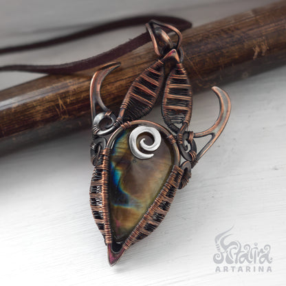 Shaman necklace talisman - Fae Frond Amulet