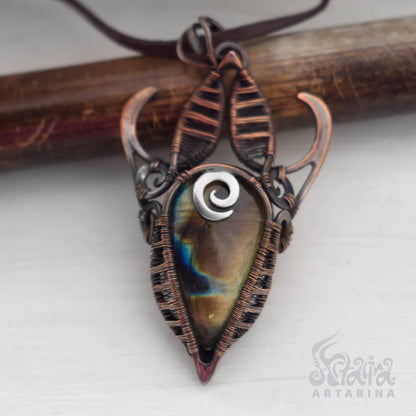 Shaman necklace talisman - Fae Frond Amulet