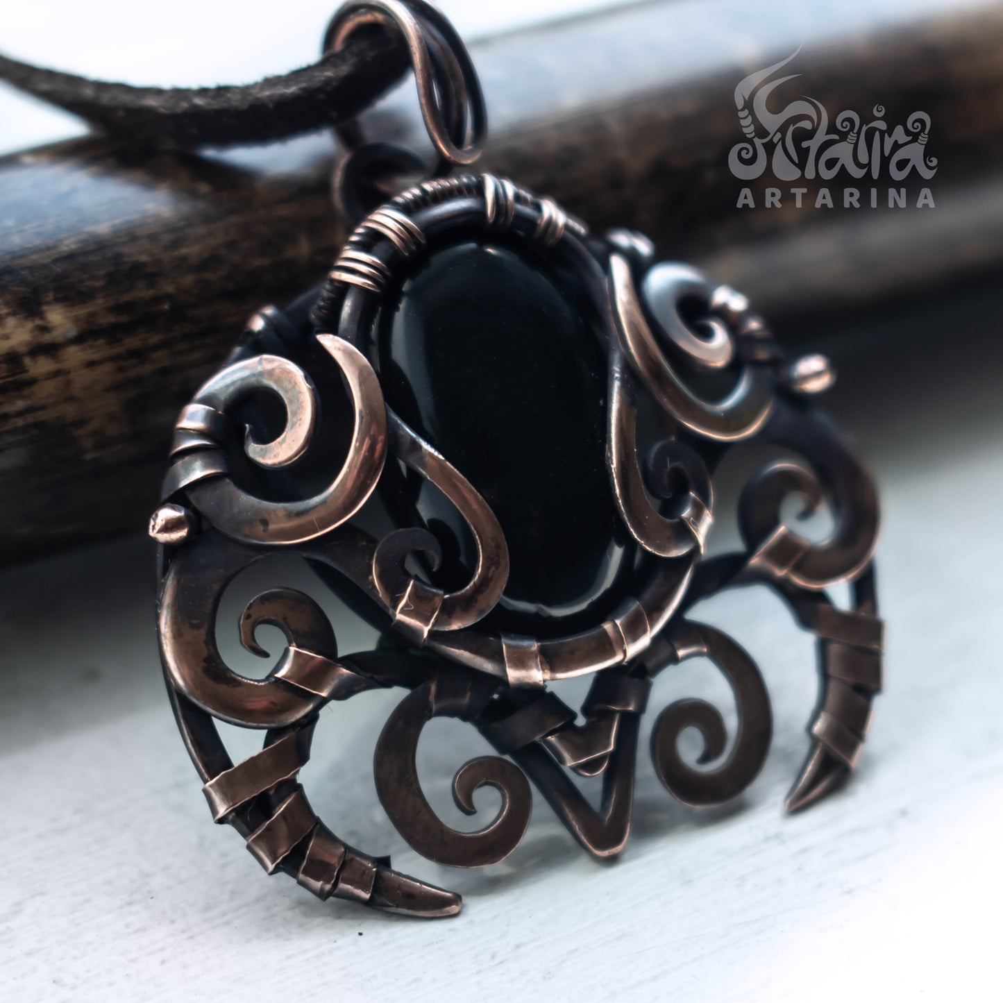 Ancient energy necklace. Shumerian babylon obsidian pendant