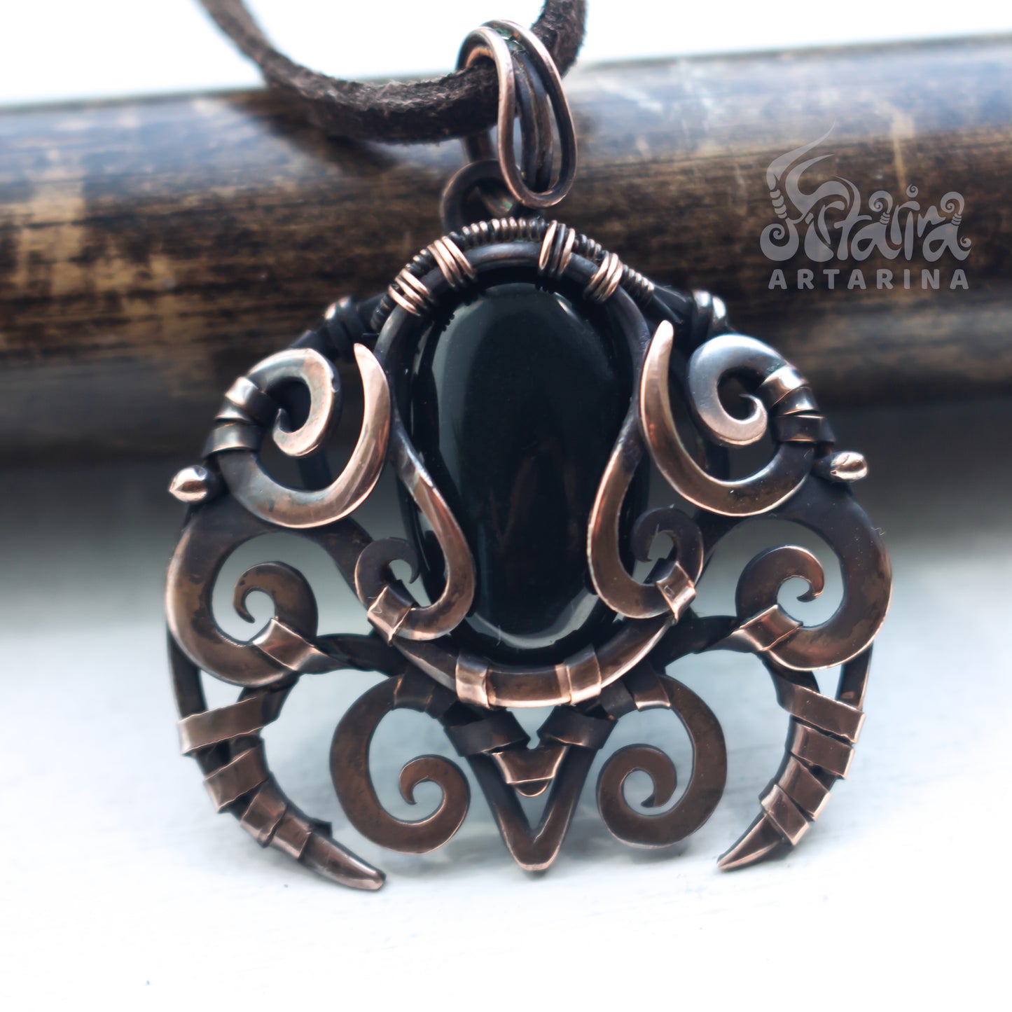Ancient energy necklace. Shumerian babylon obsidian pendant