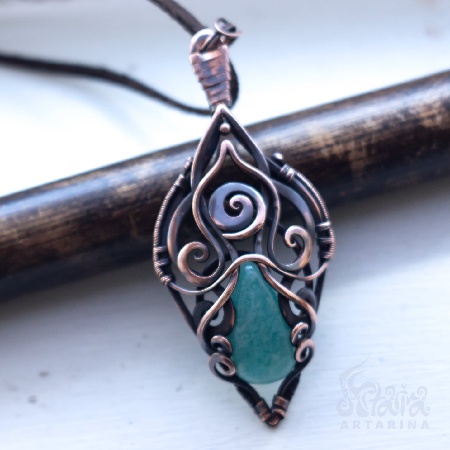 Dungeon master outfit, dragon pendant, wizard cloak necklace