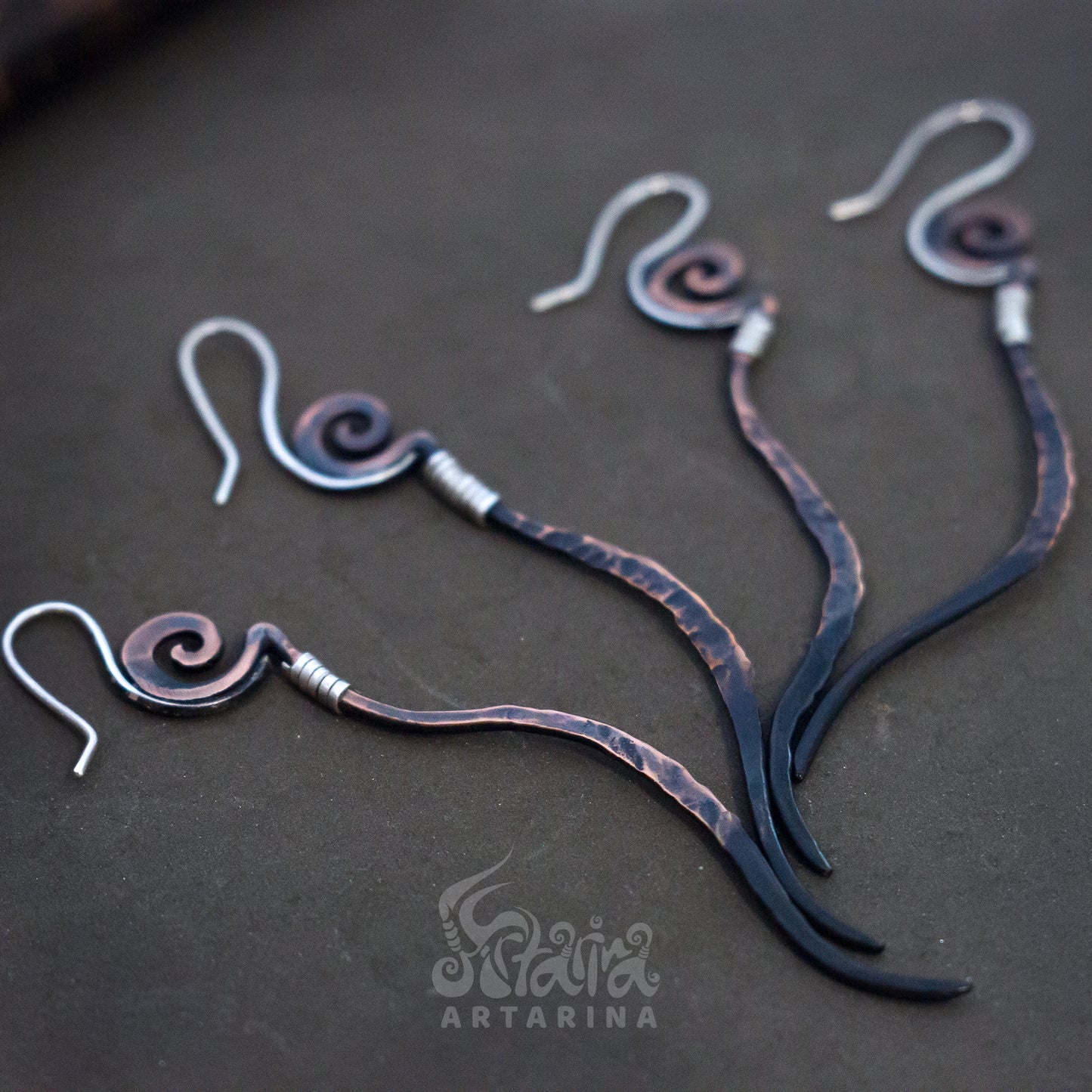 Handmade hand forged ombre earrings with balck mbre effect pic 1
