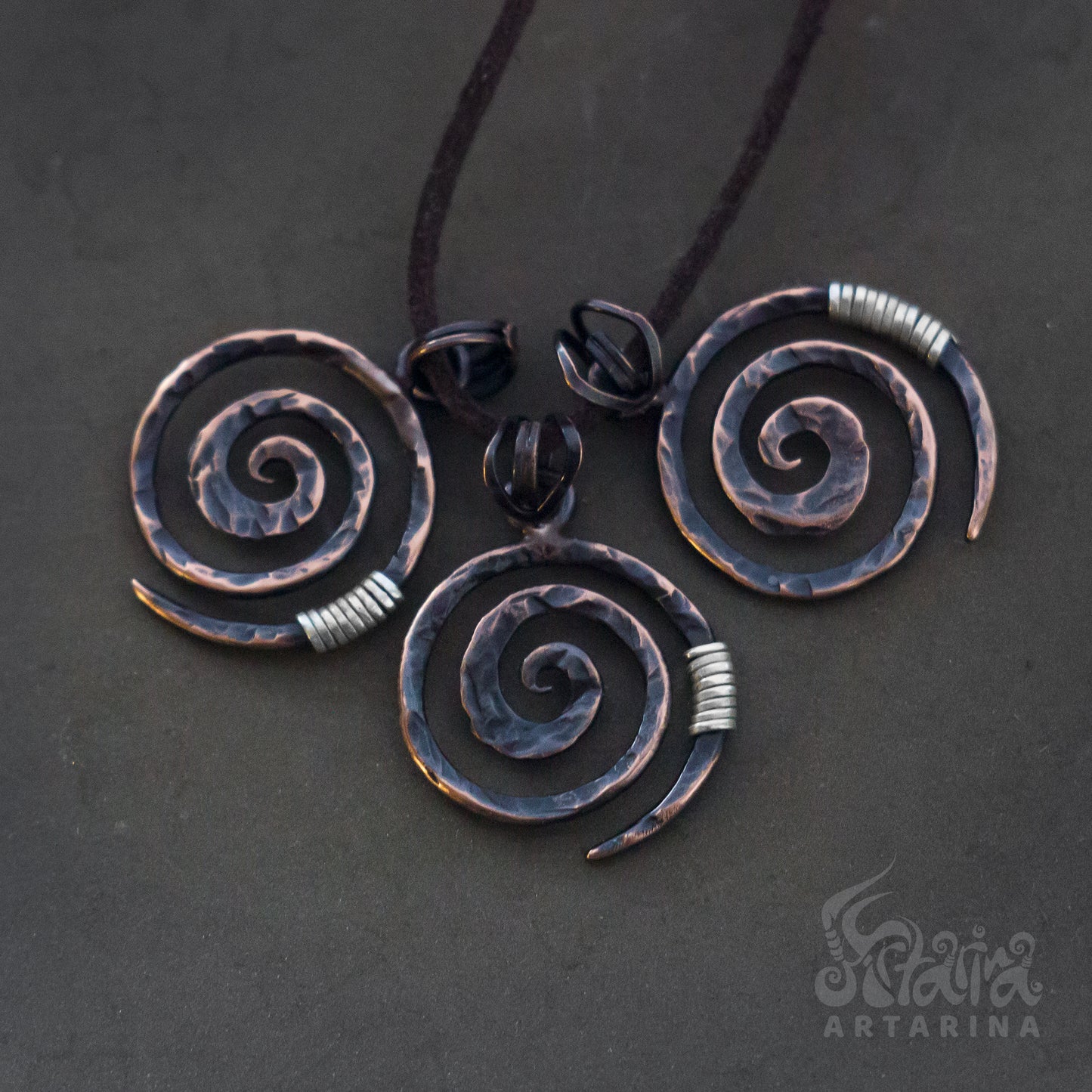 Oxidized rustic copper hammered spiral necklace / Rustic boho sacred symbol necklace pic 5