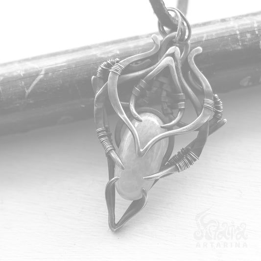 Fantasy outfit, dragon pendant, wizard cloak necklace
