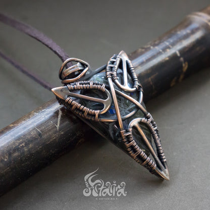 WIre wrapped triquetra pendant. Triangle wire wrap celtic viking symbolic design pendant amulet necklace Scandinavian symbols jewelry by Artarina vikings gods thor odin mens necklace