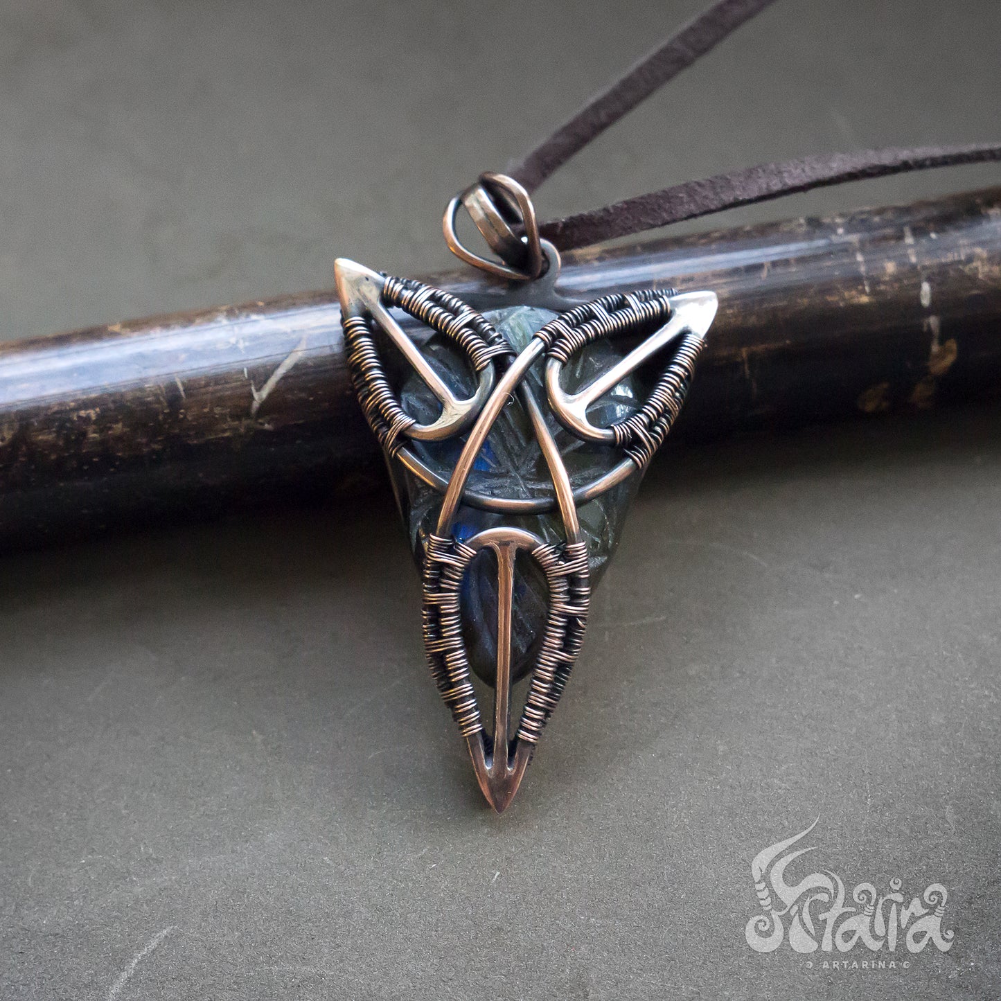 WIre wrapped triquetra pendant. Triangle wire wrap celtic viking symbolic design pendant amulet necklace Scandinavian symbols jewelry by Artarina vikings gods thor odin mens necklace