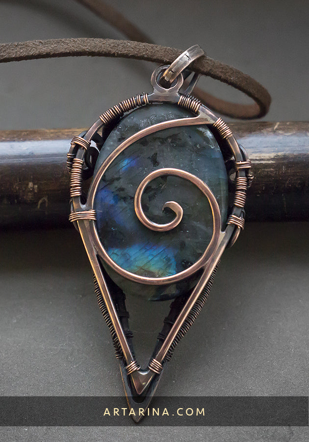 Artifact pendant. Heady wire wrap necklace