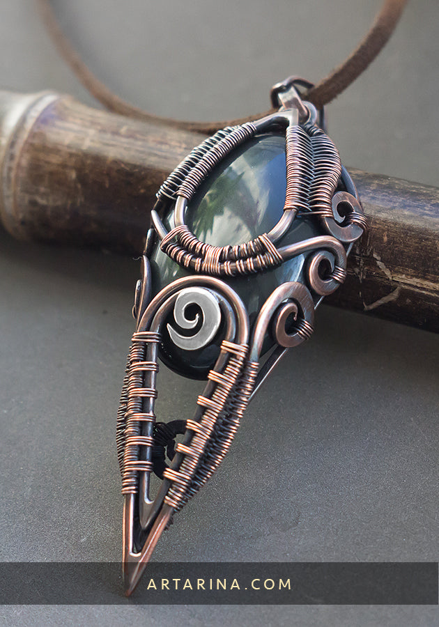 Elegant wire wrapped pendant