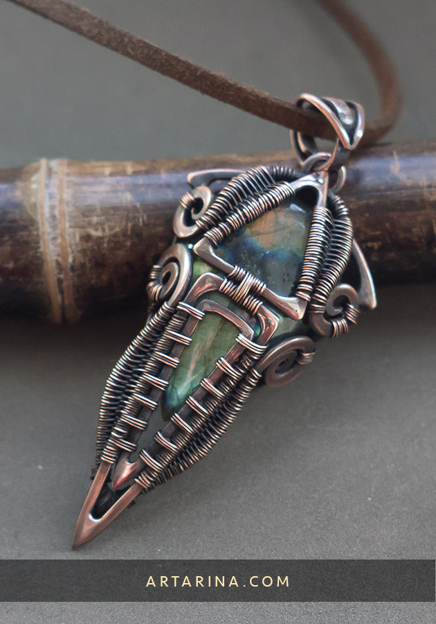 Heady wire wrap necklace pendant