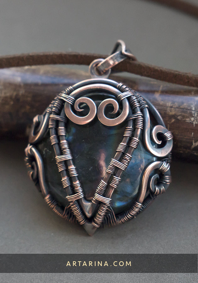 Round labradorite copper wire wrapped necklace