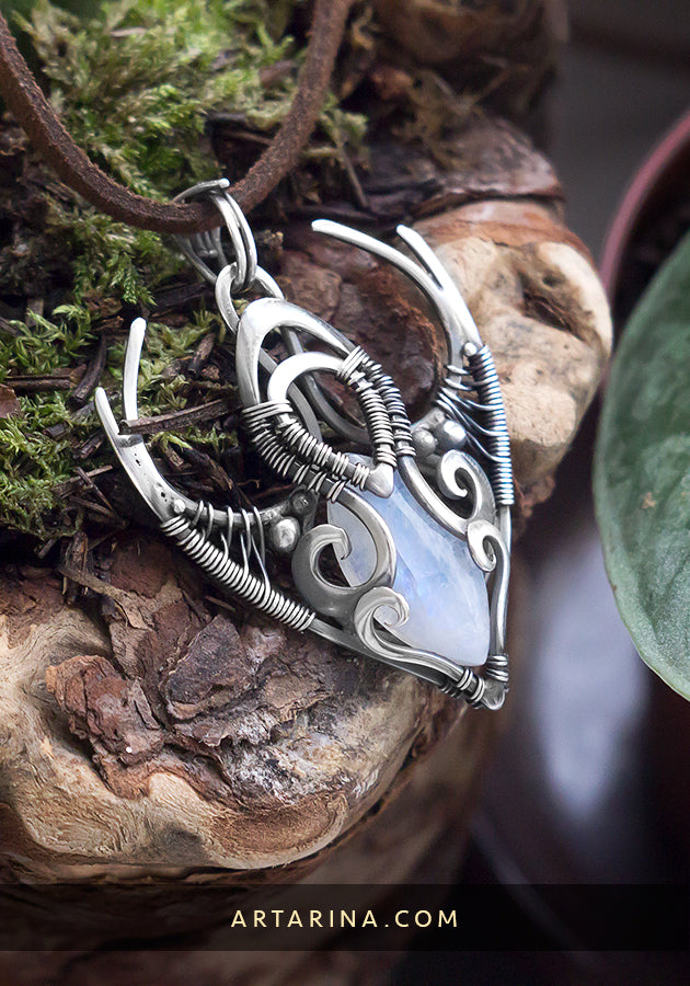 Silver moonstone elven necklace
