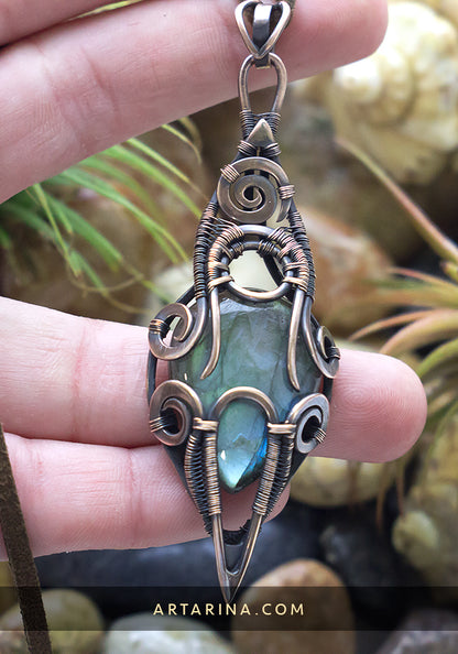 Fantasy wire wrapped copper labradorite necklace