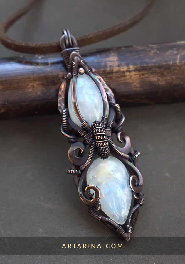 wire wrapped stone