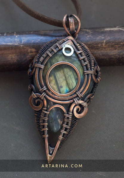 wire wrap labradorite pendant