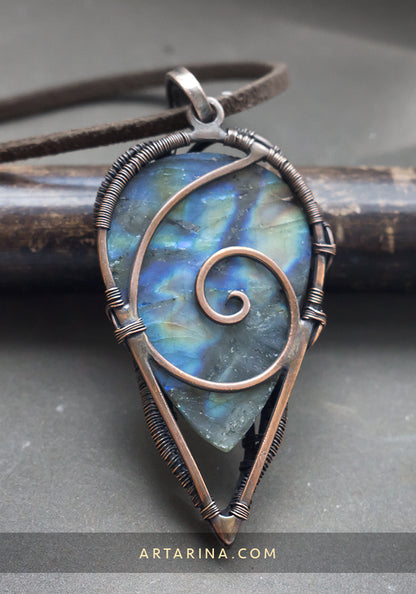 Wire wrapped amulet pendant