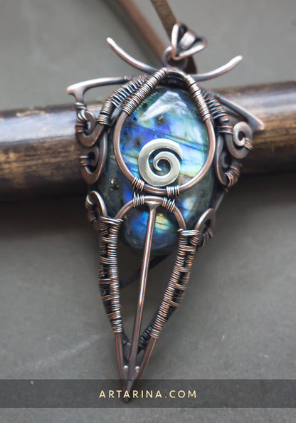 Wire wrap pendant