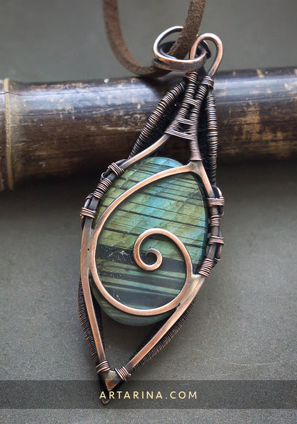 Wire wrap stone pendent