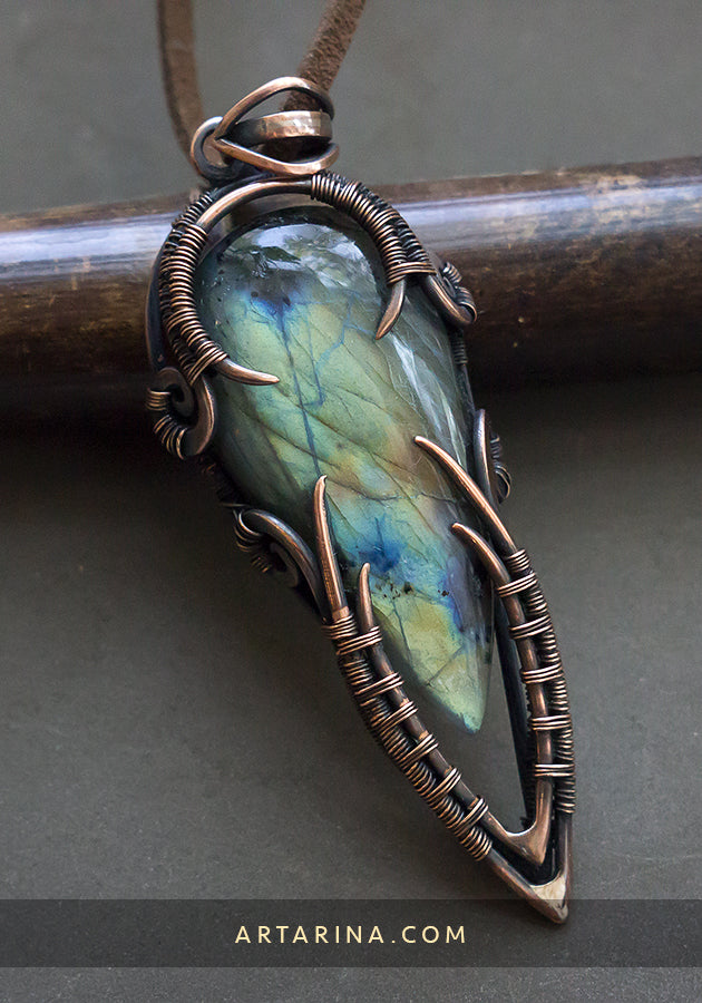 Wirewrapped pendent